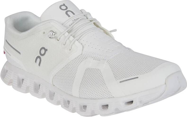 ON Running Cloud 5 Sneakers White Heren