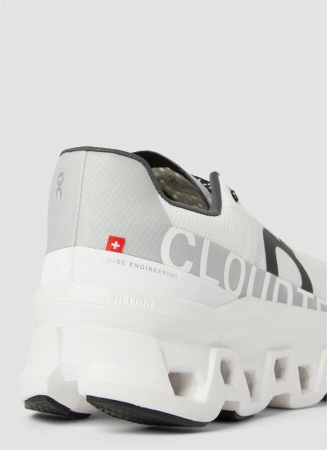 ON Running Cloudmonster Sneakers Lichtgewicht hardloopschoenen Wit Dames