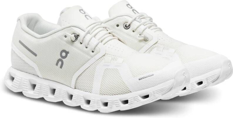 ON Running Witte Sneakers met Nieuwe Vorm en Materialen White Dames