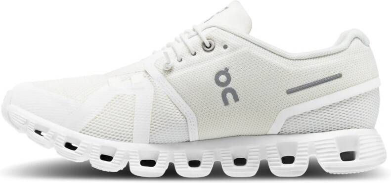 ON Running Witte Sneakers met Nieuwe Vorm en Materialen White Dames