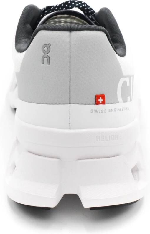 ON Running Witte Sneakers met Stoffen Materiaal en Rubberen Zool Wit Heren