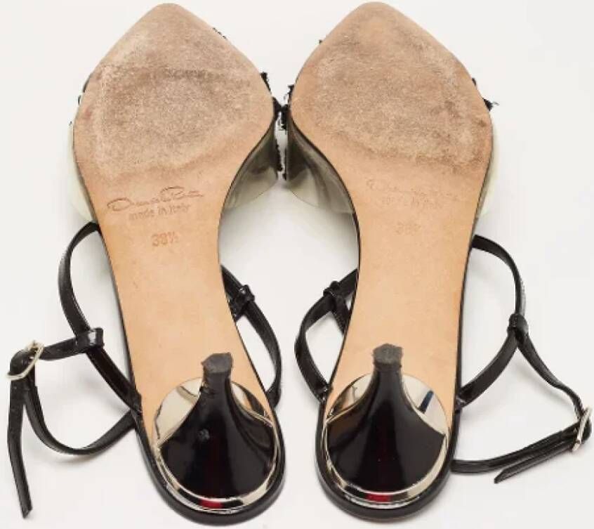 Oscar De La Renta Pre-owned Leather heels Black Dames