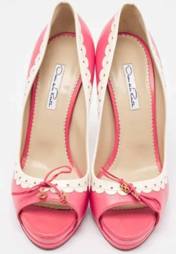 Oscar De La Renta Pre-owned Leather heels Pink Dames