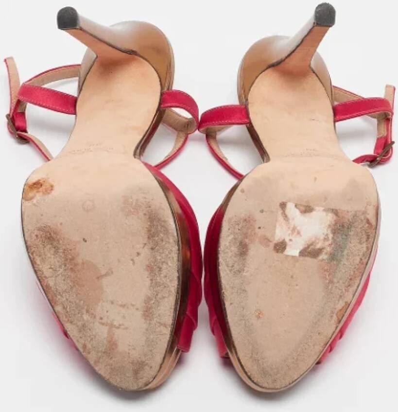 Oscar De La Renta Pre-owned Leather sandals Pink Dames