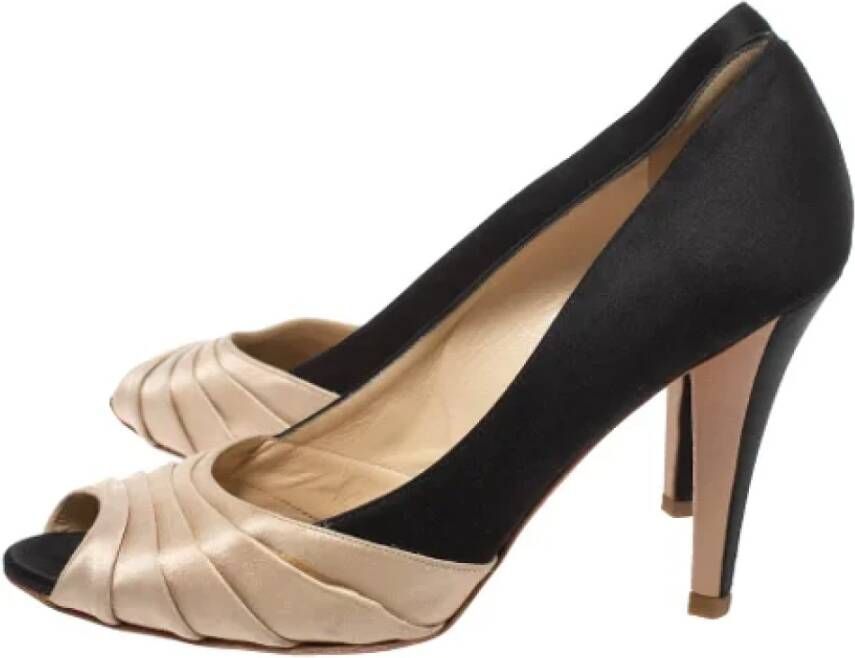 Oscar De La Renta Pre-owned Satin heels Black Dames