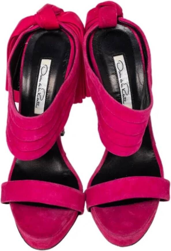 Oscar De La Renta Pre-owned Suede sandals Pink Dames