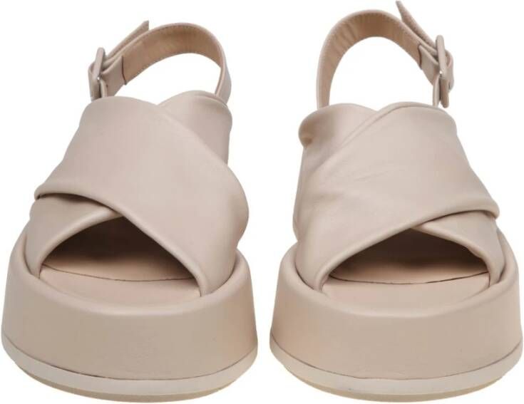 Paloma Barceló Flat Sandals Beige Dames