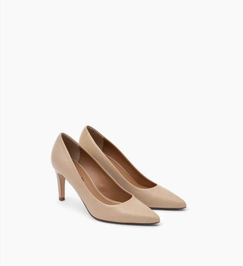 Parallele Beige Leren Puntige Neus Hakken Beige Dames