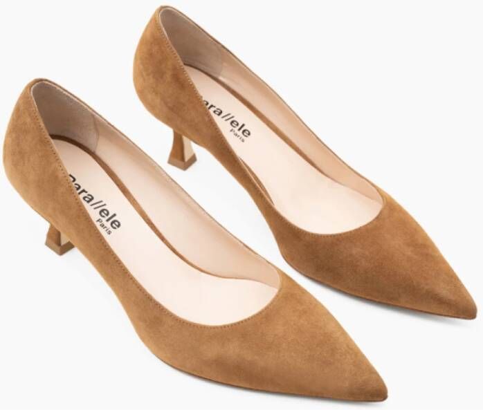 Parallele Puntige Suède Pump in Cognac Brown Dames