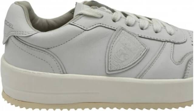 Philippe Model Lage Snit Leren Sneakers met Geperforeerde Neus Gray Heren