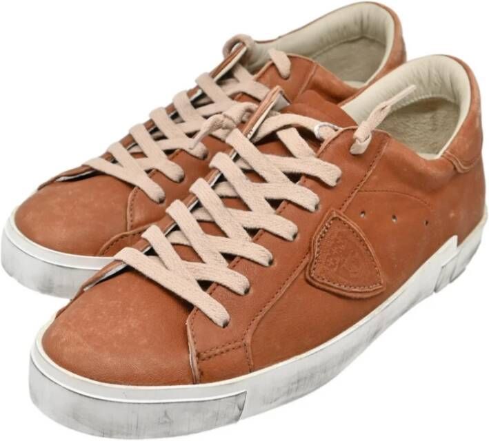 Philippe Model Lage Top Sneakers in Cognac Brown Heren