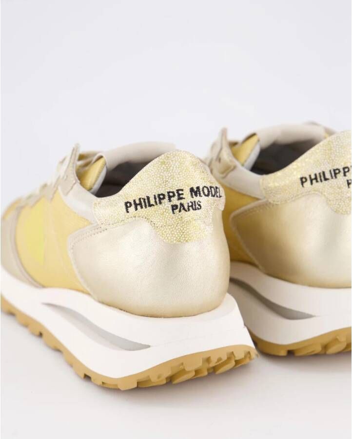 Philippe Model Stijlvolle Tropez Haute Low Sneakers Beige Dames