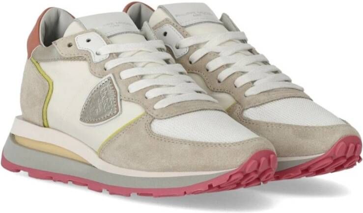 Philippe Model Witte Sneaker met Metalen Schild Multicolor Dames