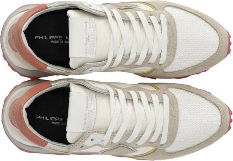 Philippe Model Witte Sneaker met Metalen Schild Multicolor Dames