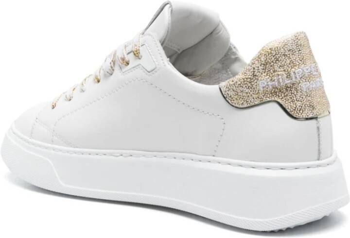 Philippe Model Witte Veterschoenen met Logo Patch White Dames