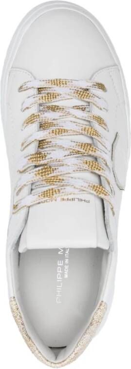 Philippe Model Witte Veterschoenen met Logo Patch White Dames