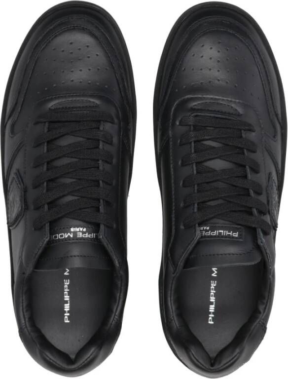 Philippe Model Zwarte leren sneakers met geperforeerde neus Black Heren