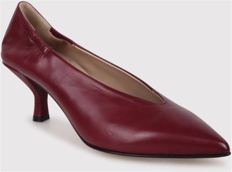 Pomme D'or Kersenrode puntige pumps Red Dames