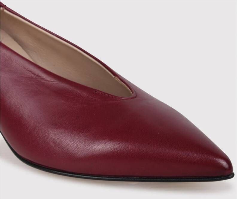 Pomme D'or Kersenrode puntige pumps Red Dames