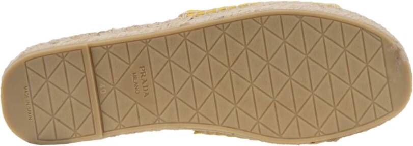 Prada Canvas Slip-On Espadrilles met leren patch Yellow Dames