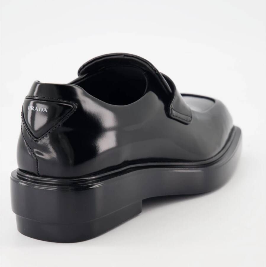 Prada Geborsteld leren loafers voor dames Black Dames