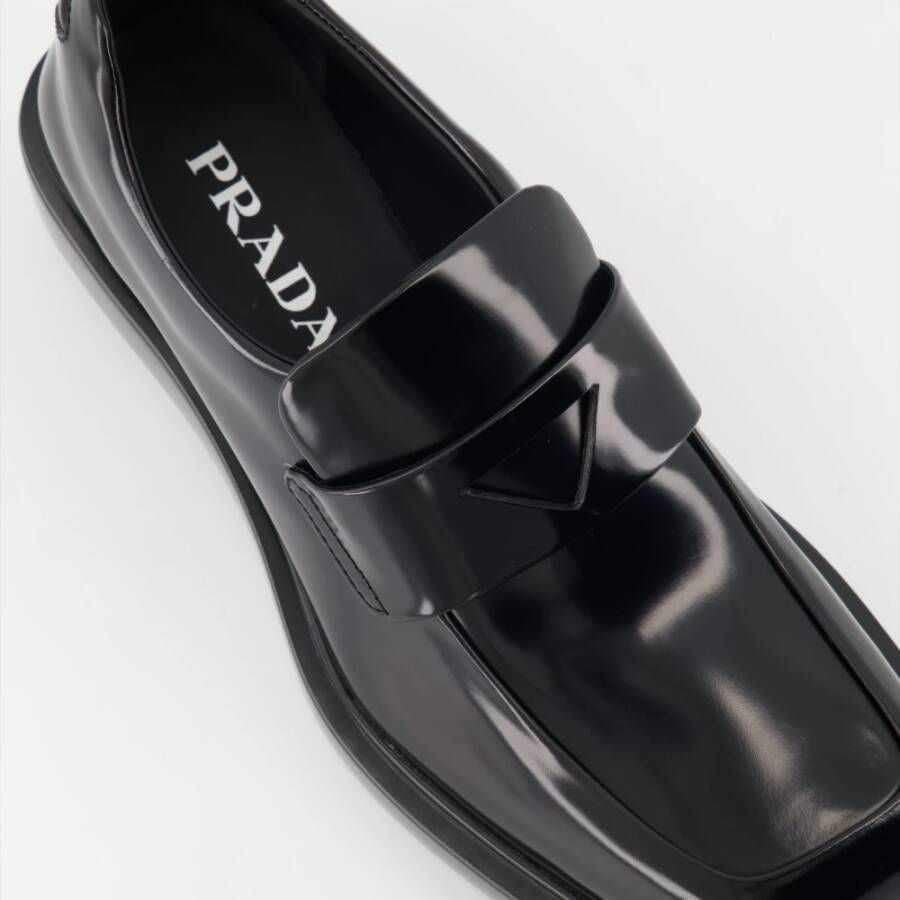 Prada Geborsteld leren loafers voor dames Black Dames