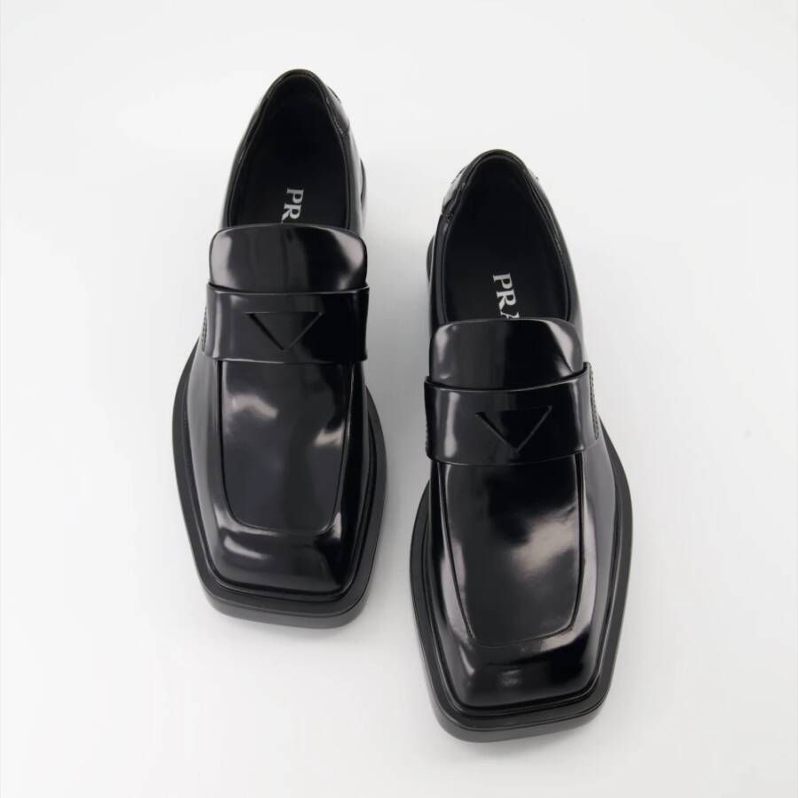 Prada Geborsteld leren loafers voor dames Black Dames