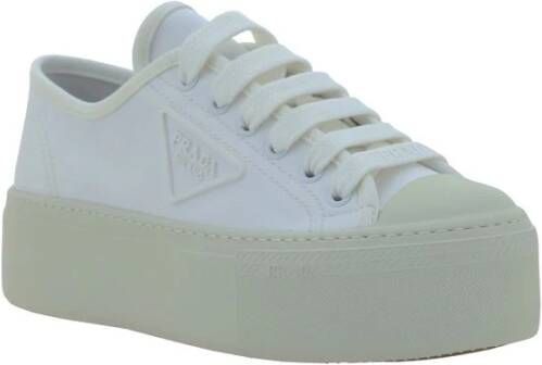 Prada Stijlvolle Sneakers met Plateauzool White Dames