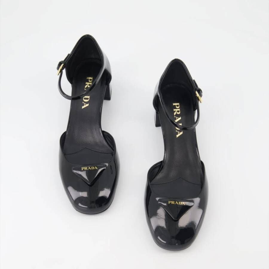 Prada Verstelbare enkelband leren pumps Black Dames