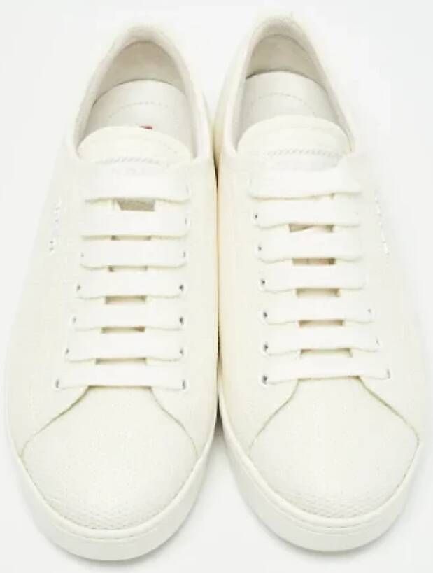 Prada Vintage Pre-owned Canvas sneakers White Dames