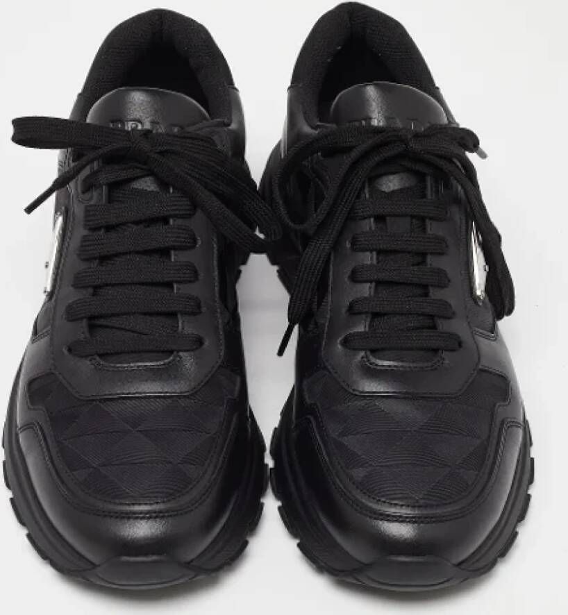 Prada Vintage Pre-owned Fabric sneakers Black Dames