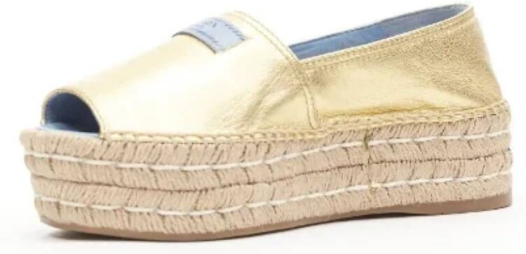 Prada Vintage Pre-owned Leather espadrilles Yellow Dames