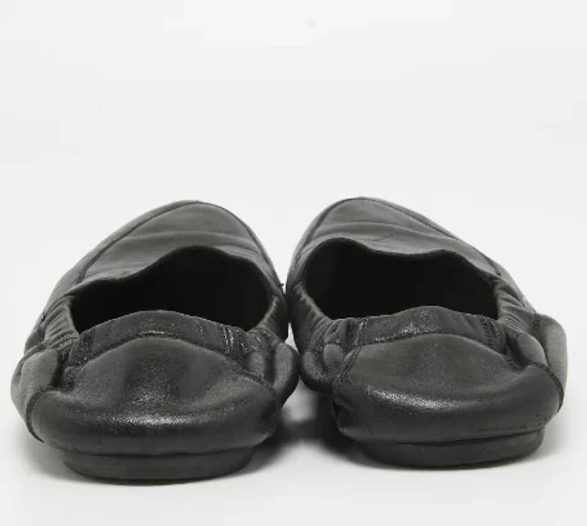 Prada Vintage Pre-owned Leather flats Black Heren