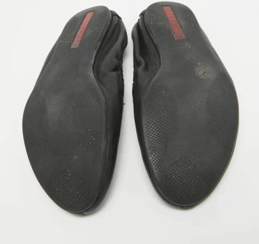 Prada Vintage Pre-owned Leather flats Black Heren