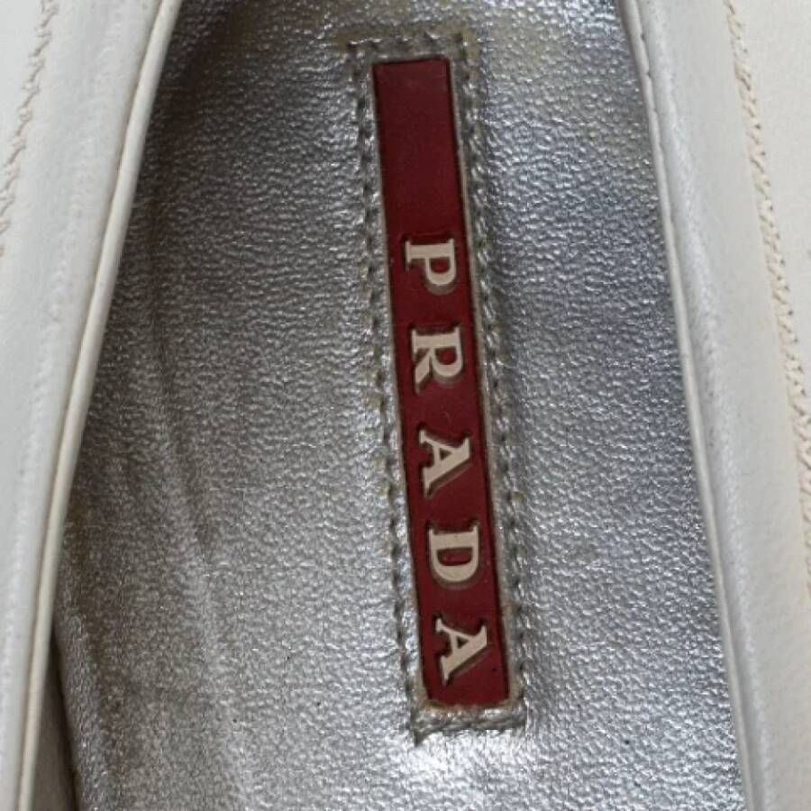 Prada Vintage Pre-owned Leather flats White Dames