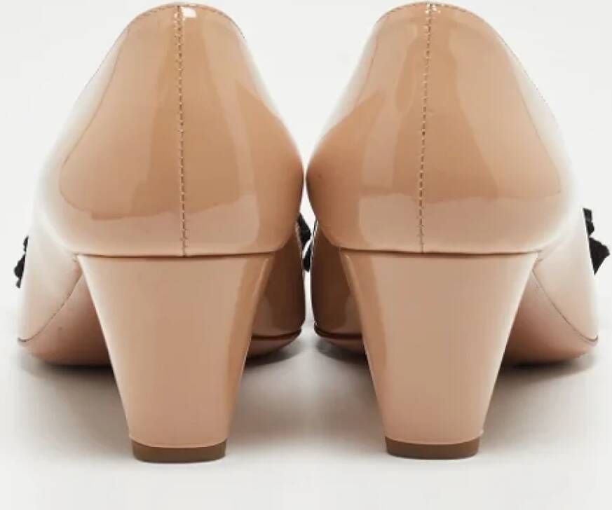 Prada Vintage Pre-owned Leather heels Beige Dames