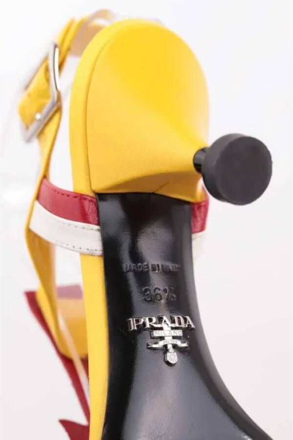 Prada Vintage Pre-owned Leather heels Yellow Dames