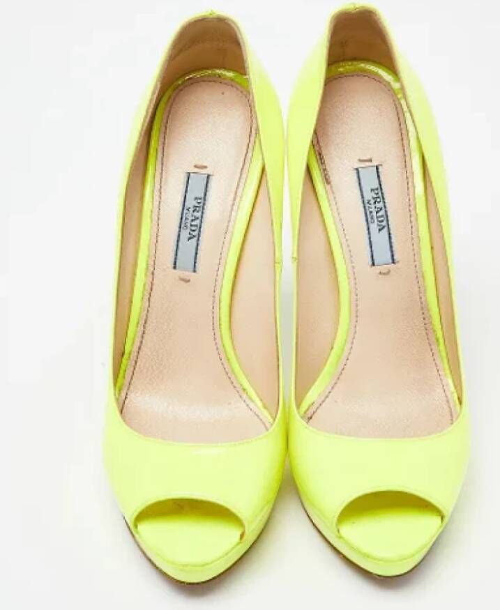 Prada Vintage Pre-owned Leather heels Yellow Dames