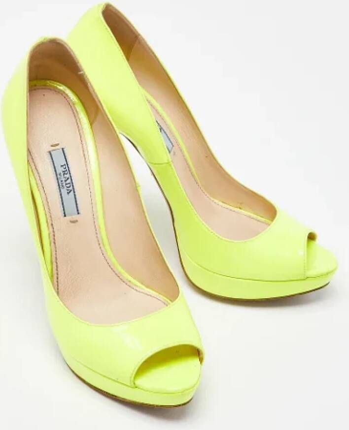 Prada Vintage Pre-owned Leather heels Yellow Dames