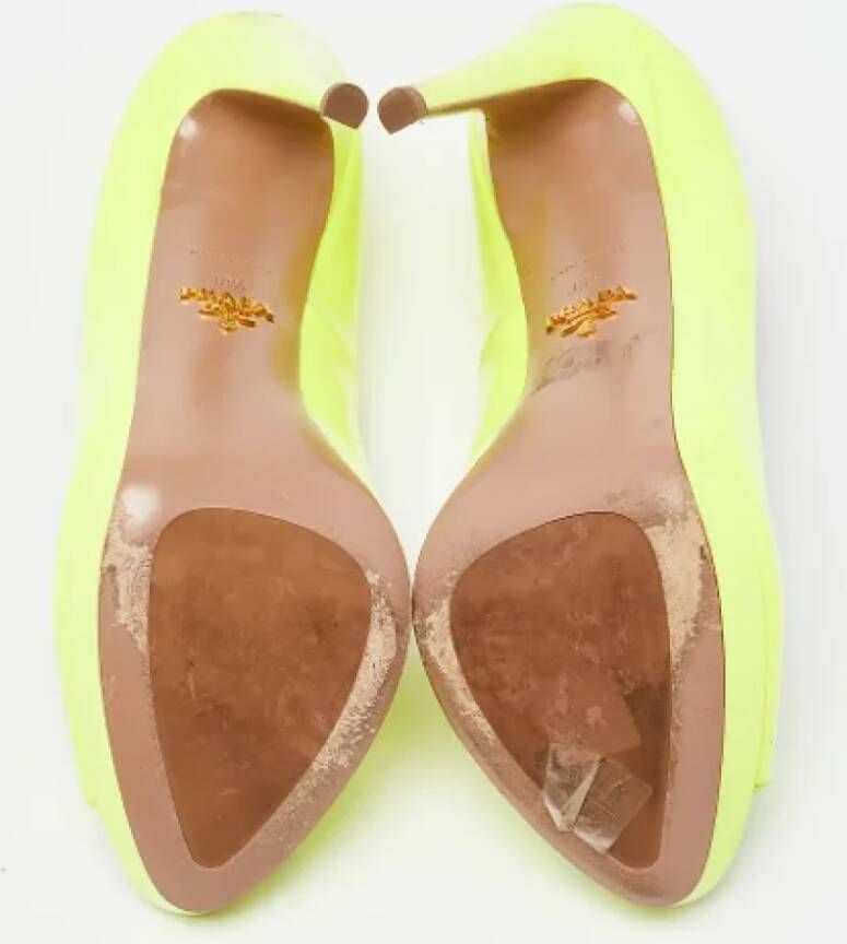 Prada Vintage Pre-owned Leather heels Yellow Dames