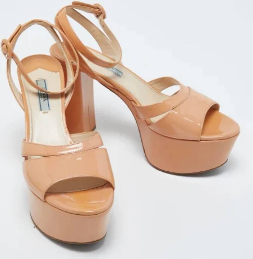 Prada Vintage Pre-owned Leather sandals Beige Dames