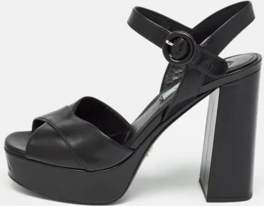 Prada Vintage Pre-owned Leather sandals Black Dames