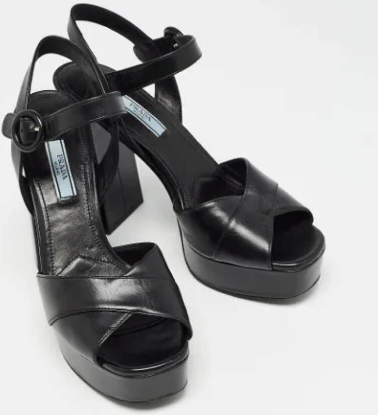 Prada Vintage Pre-owned Leather sandals Black Dames