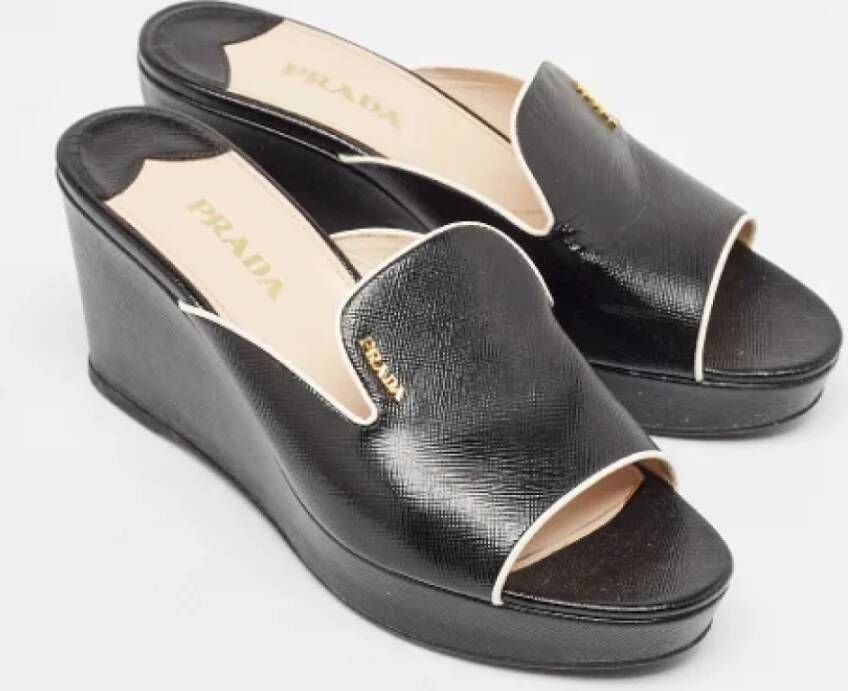 Prada Vintage Pre-owned Leather sandals Black Dames