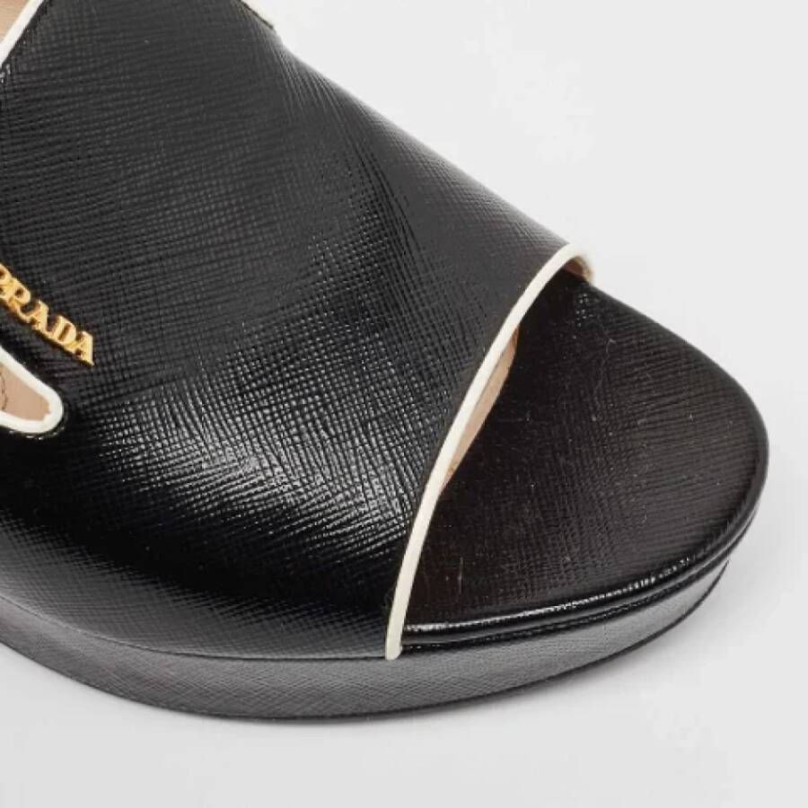 Prada Vintage Pre-owned Leather sandals Black Dames