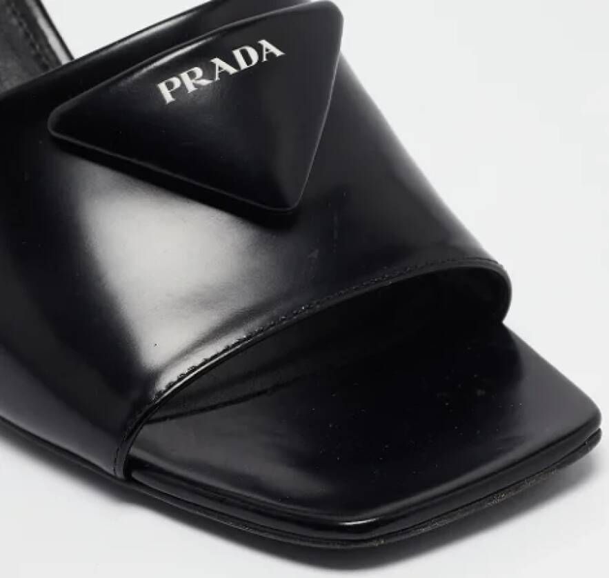 Prada Vintage Pre-owned Leather sandals Black Dames