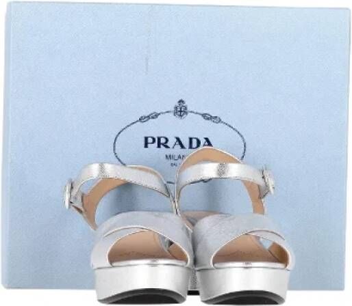 Prada Vintage Pre-owned Leather sandals Gray Dames