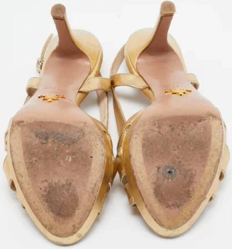 Prada Vintage Pre-owned Leather sandals Yellow Dames