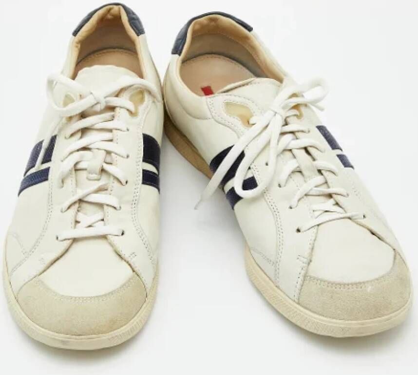 Prada Vintage Pre-owned Leather sneakers White Dames