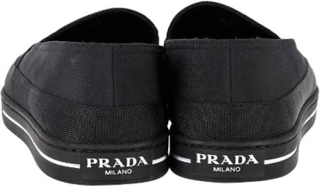 Prada Vintage Pre-owned Nylon flats Black Heren